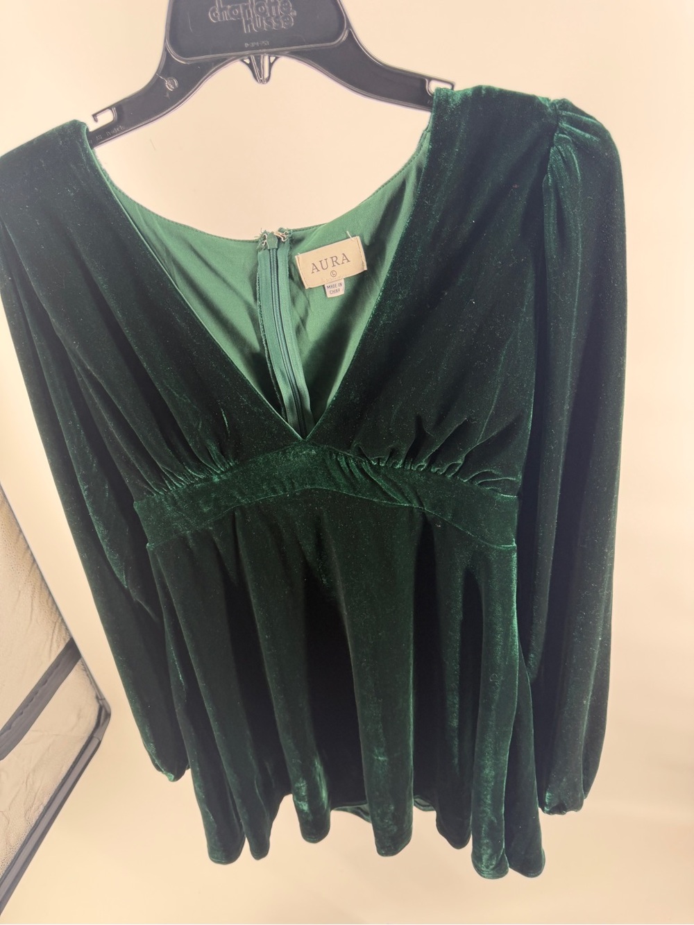 Velvet Green Dress Size Large from Red Dress Boutique - Picture 5 of 10